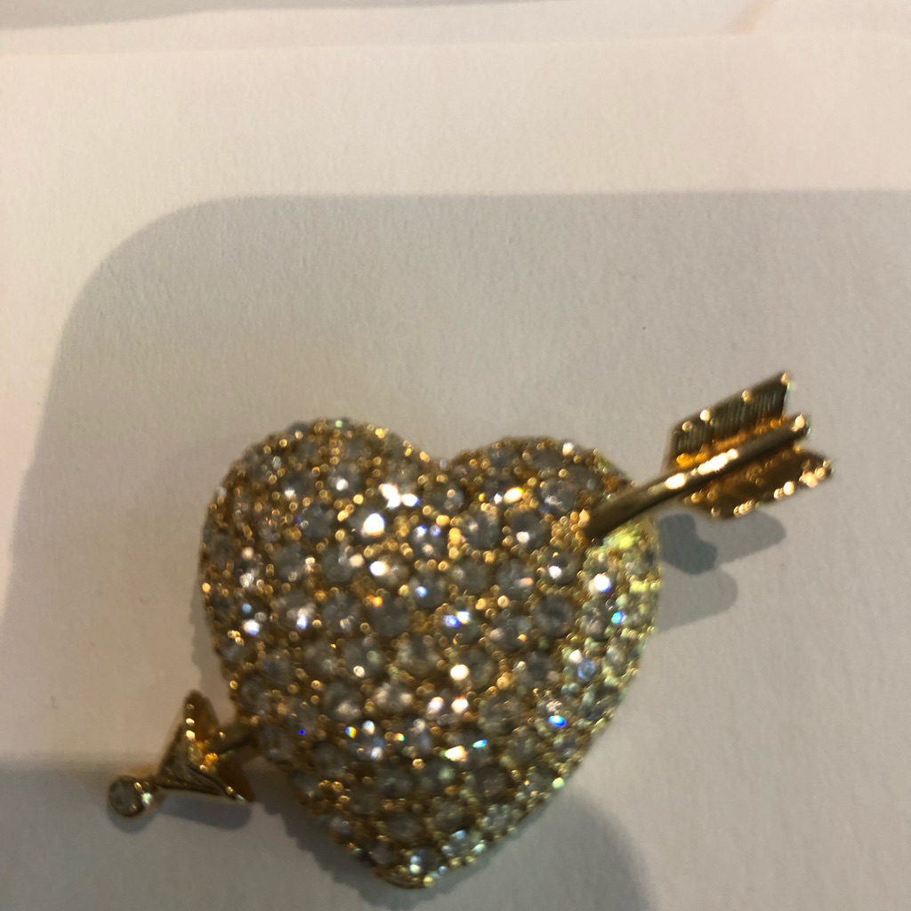 Heart Shape Gold Sparkle Pin